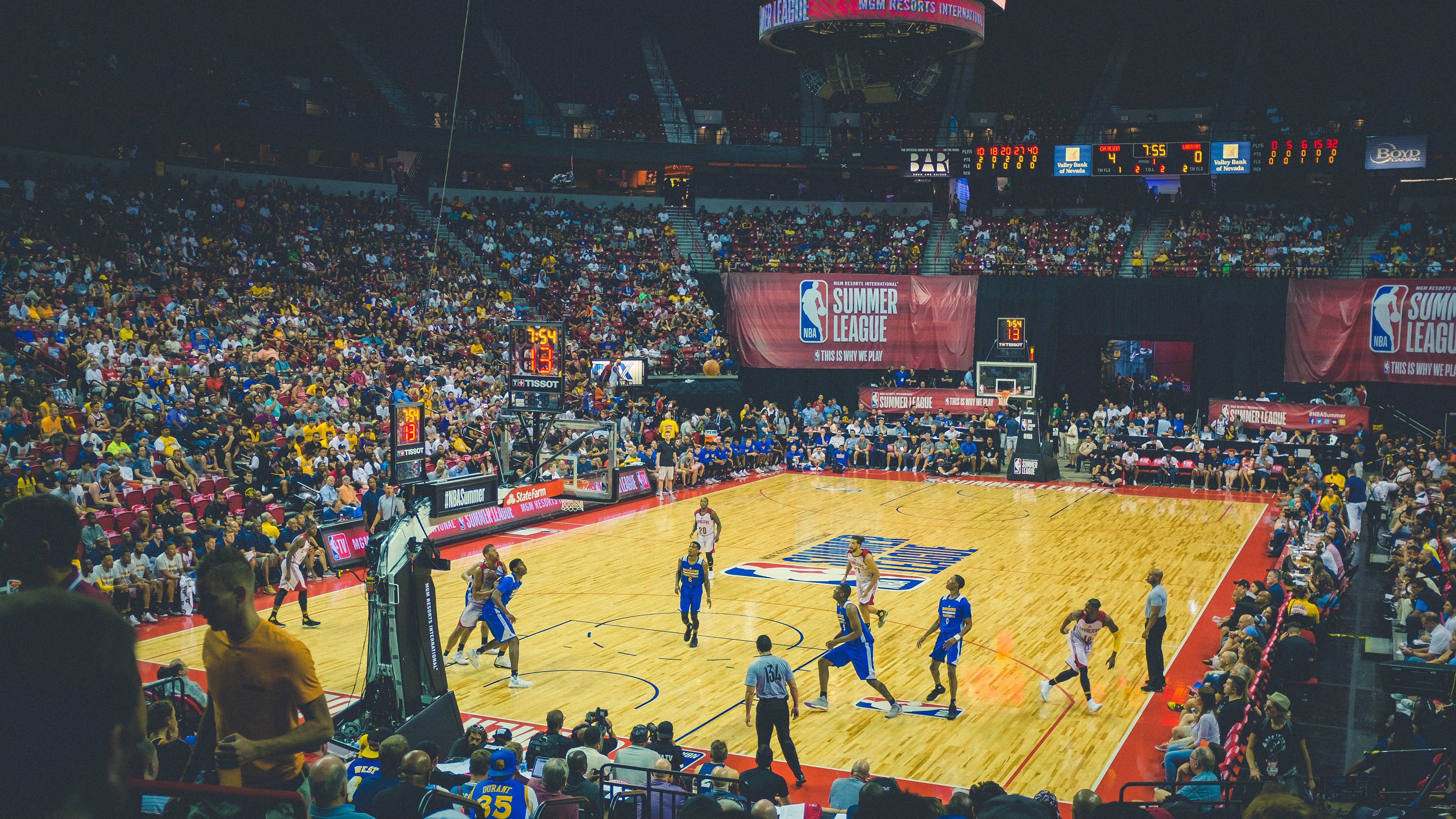 女篮青年队主帅强调基本功建设为未来国家队打基础，中国青年女篮队员